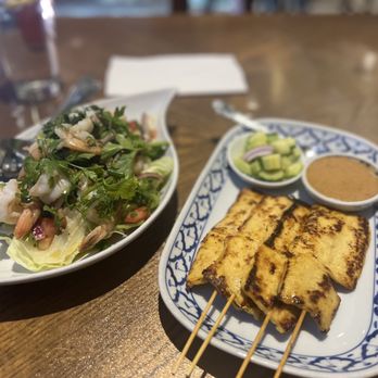Khobkoon Thai Cuisine - Chicken Satay and green salad with prawn - Thai Near Me - Roseville, California