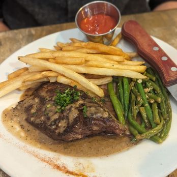 Chez Philippe - Steak with black pepper sauce, green beans, french fries - French Near Me - Los Gatos, California Chez Philippe - Steak with black pepper sauce, green beans, french fries - French Near Me - Los Gatos, California