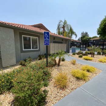 The 3900 - Apartments Near Me - Riverside, California