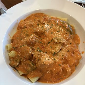 Venice Pizzeria - 1/2 Chicken Riggies - Pizza Near Me - Yorkville, New York Venice Pizzeria - 1/2 Chicken Riggies - Pizza Near Me - Yorkville, New York