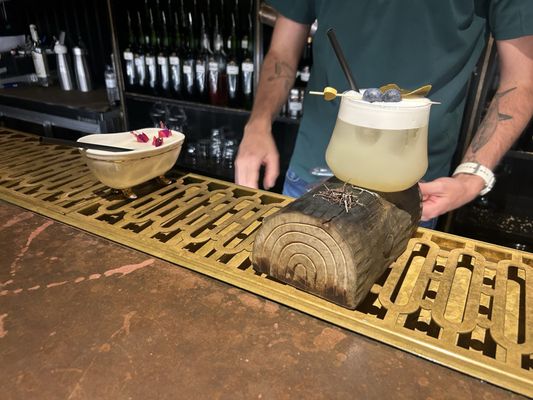Hemingway Gin & Cocktail Bar by null
