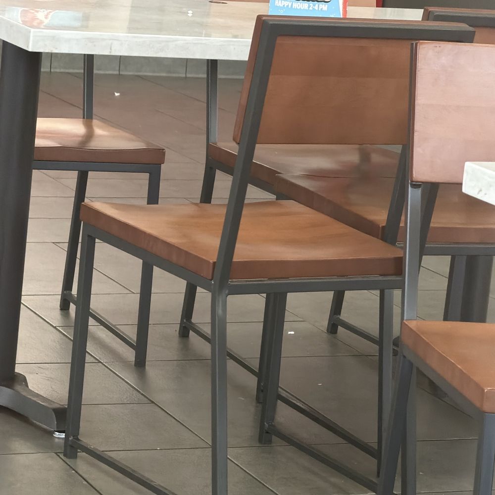 Jack in the Box - Dirty table and floor - Fast Food Near Me - San Jacinto, California