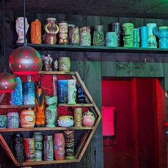 Tonga Hut - Great collection of tiki mugs.  Where's Stitch? - Hawaiian Near Me - Palm Springs, California