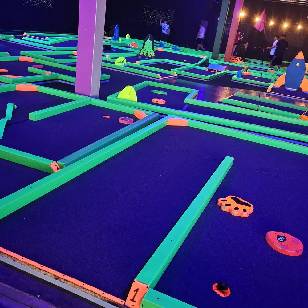 Cosmic Mini Golf And Play - Course 1 - Mini Golf Near Me - Lawrenceville, Georgia