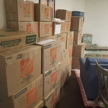 Bravo Moving - Boxes packed ready to load into truck - Movers Near Me - Glendale, California Bravo Moving - Boxes packed ready to load into truck - Movers Near Me - Glendale, California