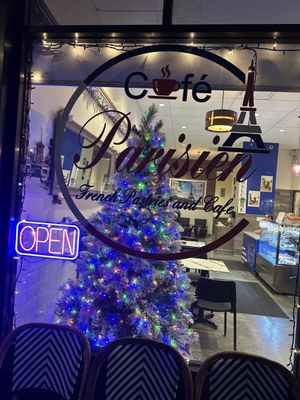 Café Parisien by null