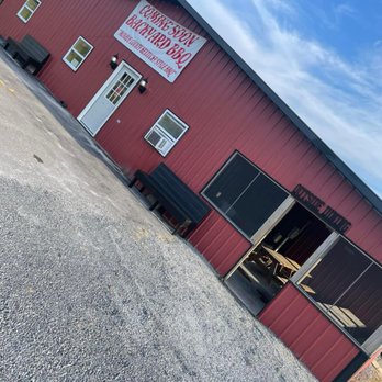 Back Yard BBQ - Exterior - Barbeque Near Me - Lafayette, Tennessee