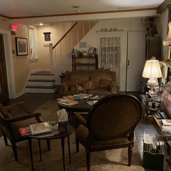 Pig Hill Inn - Bed & Breakfast Near Me - Cold Spring, New York