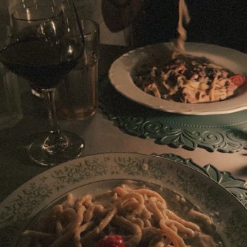 Pane e Vino - Cacio e pepe + glass of Malbec = my heart - Italian Near Me - Miami Beach, Florida