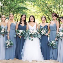Flower Creations - Simply elegant bouquets with David Austin Roses & eucalyptus
