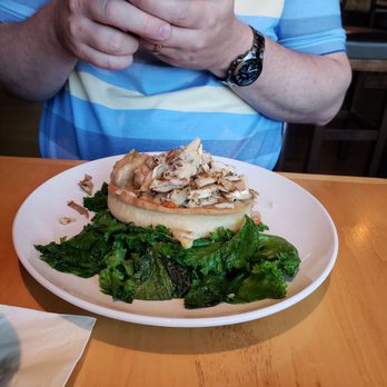 Feast - Chicken tart that left my 6'2" 235 lb. prime beef still hungry - New American Near Me - Tucson, Arizona Feast - Chicken tart that left my 6'2" 235 lb. prime beef still hungry - New American Near Me - Tucson, Arizona