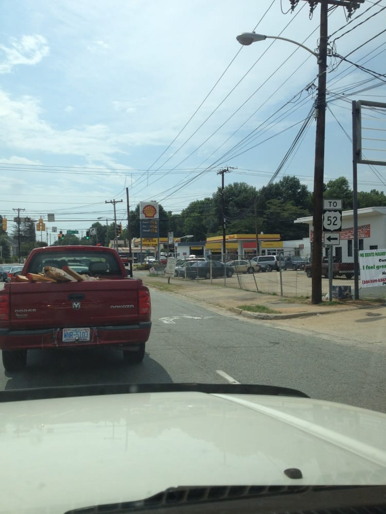 KONNOAK SHELL Updated October 2024 3516 S Main St, Winston Salem