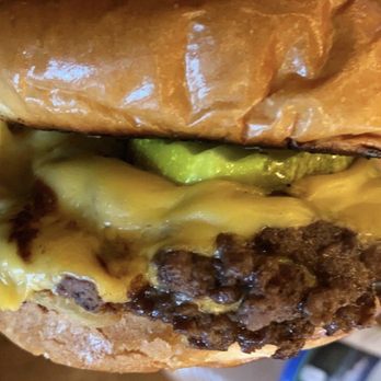 Riverlands Brewing Company - Biker dude smash burger - Breweries Near Me - St. Charles, Illinois