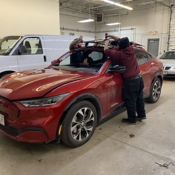 Premier Auto Glass - Auto Glass Services Near Me - Waukesha, Wisconsin Premier Auto Glass - Auto Glass Services Near Me - Waukesha, Wisconsin
