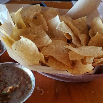 Lupe Tortilla Mexican Restaurant - Free chips and salsa - Tex-Mex Near Me - Sugar Land, Texas