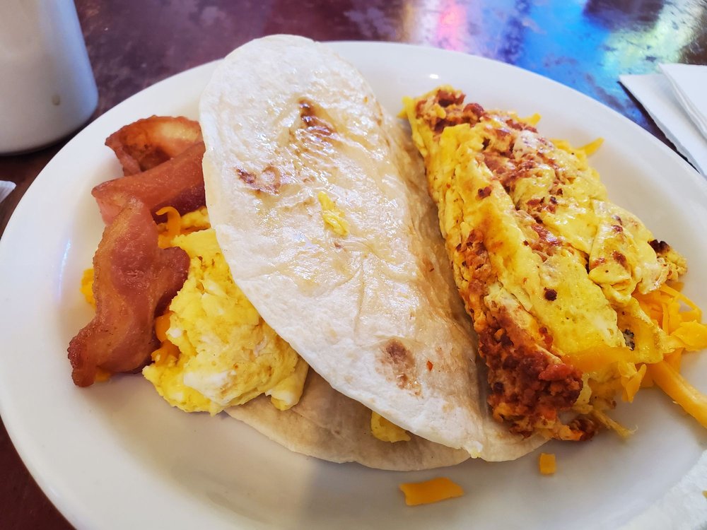 Julio's Café