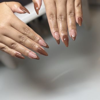 The Beauty - Almond gel x set with poka dots - Nail Salons Near Me - Covina, California The Beauty - Almond gel x set with poka dots - Nail Salons Near Me - Covina, California
