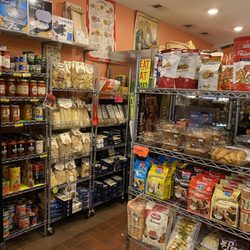 Groceria Merante - Great selection of packaged and frozen foods