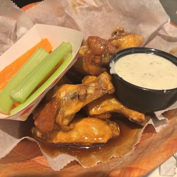 Ralph's Tavern - Ralph's Tavern Famous Chicken Wings - Italian Near Me - Albany, New York