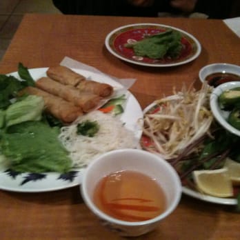 Pho Viet - Spring rolls - Vietnamese Near Me - Honolulu, Hawaii Pho Viet - Spring rolls - Vietnamese Near Me - Honolulu, Hawaii