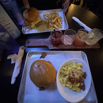 Twisted Pig Bar and Grill - Pulled Kitchen Sink Burger and Pulled Pork sandwich - American Near Me - Modesto, California Twisted Pig Bar and Grill - Pulled Kitchen Sink Burger and Pulled Pork sandwich - American Near Me - Modesto, California