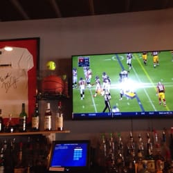Halftime Sports Bar