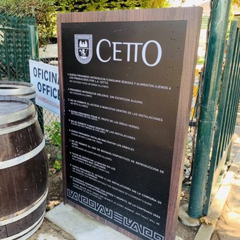 LA Cetto - Signs - Wineries Near Me - Valle de Guadalupe, BCN