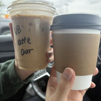 Little Badger Coffee - Iced Vanilla Bean Latte and Hot Cinnamon Honey Latte - Coffee & Tea Near Me - Upland, California
