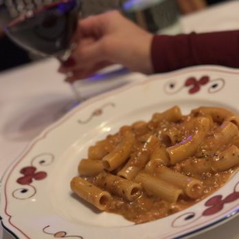 Capo - Rigatoni tartufo ragu (split) - Italian Near Me - Santa Monica, California