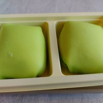Honeymoon Dessert - Durian pillows - Desserts Near Me - Toronto, Ontario Honeymoon Dessert - Durian pillows - Desserts Near Me - Toronto, Ontario