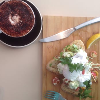 Ashton and Old - Breakfast bruschetta - Cafes Near Me - Camp Hill, QLD
