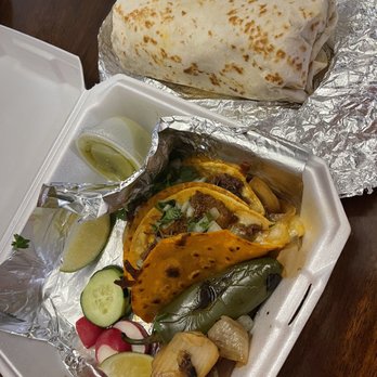 Los Gonzalez - Tacos and burrito - Food Trucks Near Me - Lincoln, Nebraska