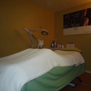 Salon P & T - Skin Care Near Me - Englewood, Florida Salon P & T - Skin Care Near Me - Englewood, Florida