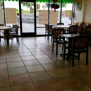 Rainbow Cafe - Inside the restaurant......... - Cafes Near Me - Kailua Kona, Hawaii