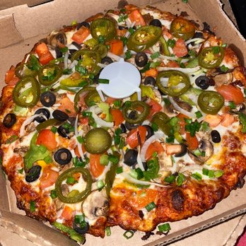 Round Table Pizza - Yummy! Guinevere's Garden Delight Pizza! - Pizza Near Me - Angels Camp, California