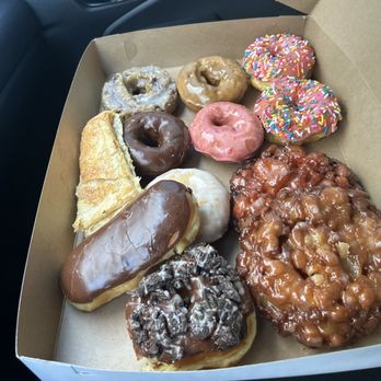 Glaze Donuts AZ - Coffee & Tea Near Me - Cave Creek, Arizona