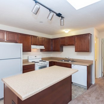 Meadow Brook Apartment Homes - Apartments Near Me - Butler, Pennsylvania Meadow Brook Apartment Homes - Apartments Near Me - Butler, Pennsylvania