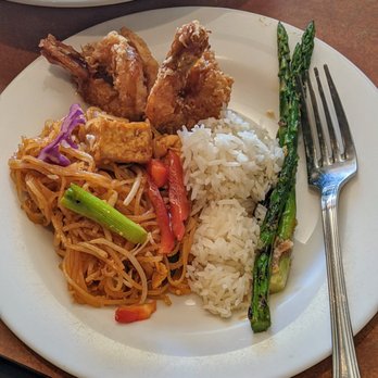 Kao Sarn Thai Cuisine - My loaded plate, lol - Thai Near Me - Richmond, California Kao Sarn Thai Cuisine - My loaded plate, lol - Thai Near Me - Richmond, California