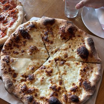Gilda's - Pizza Near Me - Skaneateles, New York