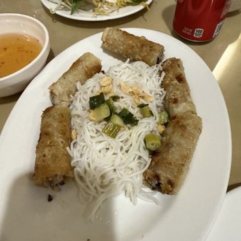 Saigon Basil - Spring rolls - Vietnamese Near Me - Northglenn, Colorado