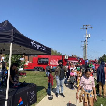 Strawberries BBQ - City Of Aurora and the Aurora Fire Museum annual community hero day. We love watching the kiddos get so excited over the firetrucks! - Food Trucks Near Me - Aurora, Illinois