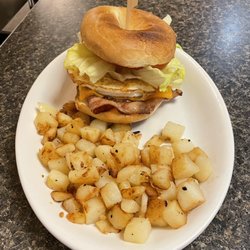 Anne's Kitchen - Southern Style - Breakfast Sandwich with Fried Potatoes