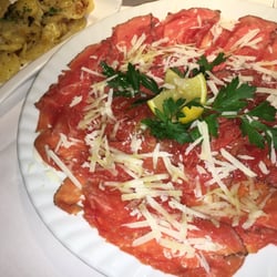 Pizzeria Venezia - "Carne Salada" carpaccio with grilled veggies and fried potatoes. Very yummy!