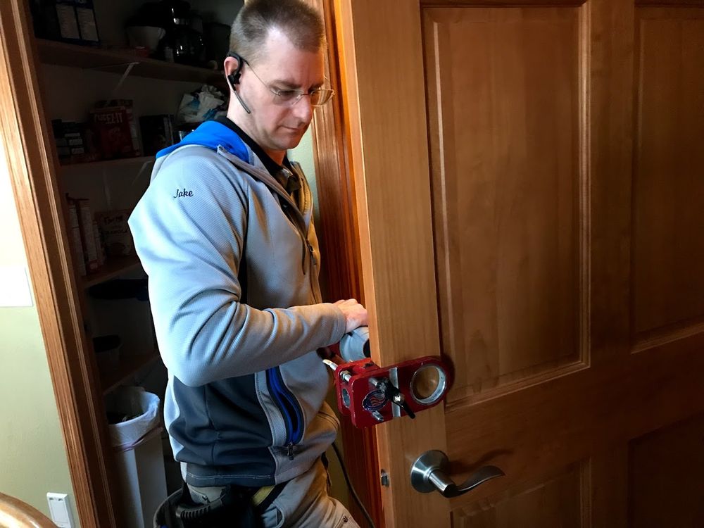 LOCKS AND UNLOCKS Updated October 2024 11 Photos & 33 Reviews