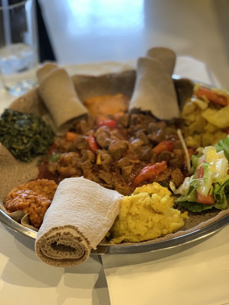 ZARA RESTAURANT AND BAR 15 Photos Ethiopian 1383 S Hamilton Rd
