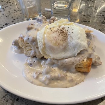POST - Biscuits and chicken gravy - Breakfast & Brunch Near Me - New York, New York POST - Biscuits and chicken gravy - Breakfast & Brunch Near Me - New York, New York