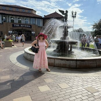  Riviera Beach - By the fountain - Beaches Near Me - Lake Geneva, Wisconsin