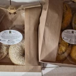Rogers Crest Baking Company - 4 different types of bagels, plain, salt, everything bagels, cheese and jalapeño.. absolutely delicious
