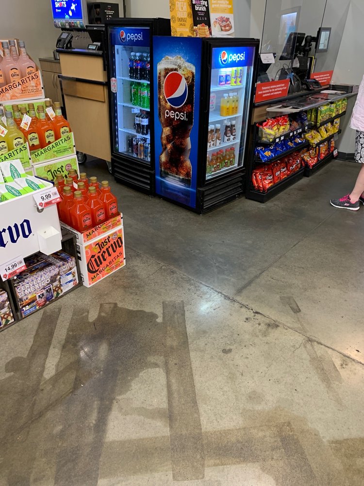 HYVEE MARKET GRILLE 14 Reviews 1525 E 23rd St S, Independence, Missouri Grocery Phone