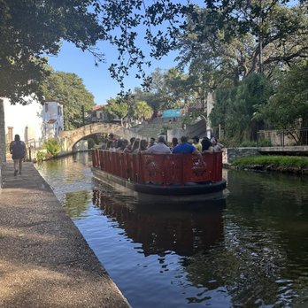 Go Rio Cruises - Riverboat - Boat Tours Near Me - San Antonio, Texas